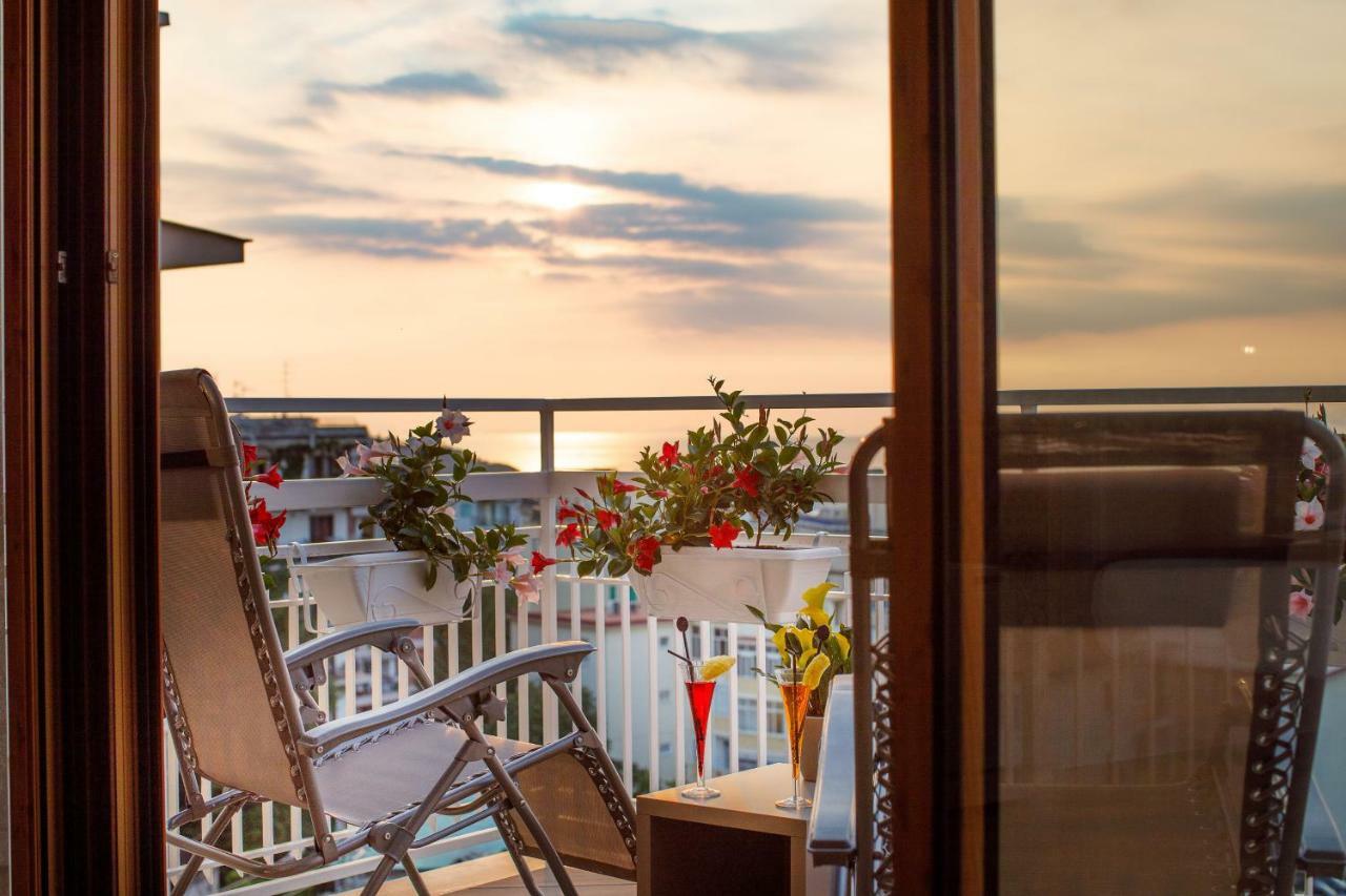 Le Muse Suite Sorrento Exterior photo